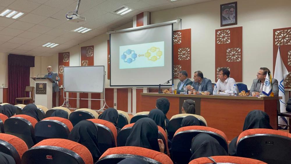 نشست بررسی تبارسازی در سده‌های میانه تاریخ ایران در دانشگاه مازندران برگزار شد