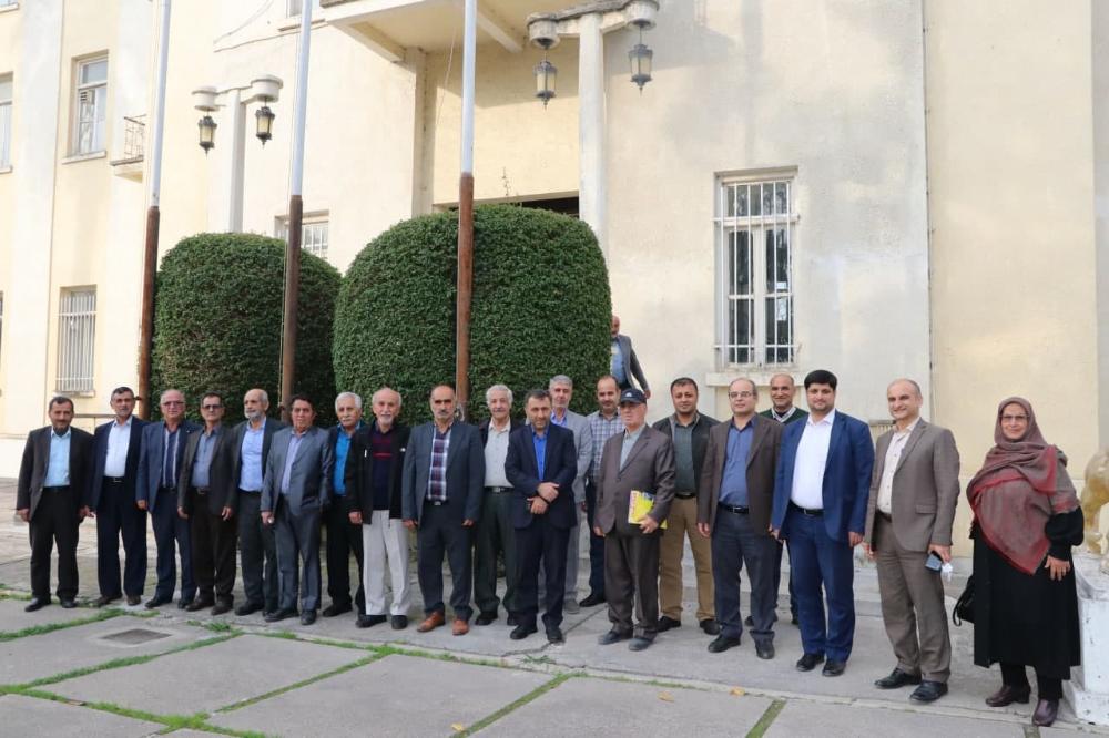 نشست دورهمی حسابداران بازنشسته و شاغل دانشگاه مازندران بهمناسبت روز حسابدار